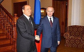 Il 03/02/2003 il Presidente del Consiglio d’Italia S.Berlusconi ha incontrato il Presidente della Federazione Russa V.Putin a Mosca